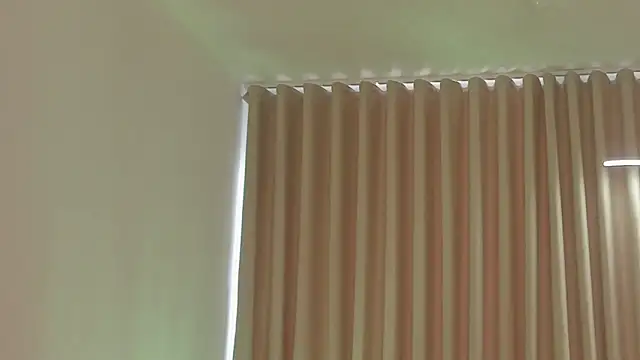 Snapshot of SavannahWildee chatting on 13, 9, 2025 SavannahWildee online show from 13, 9, 2025