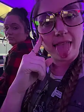 mirannacult online show from 6, 1, 2025