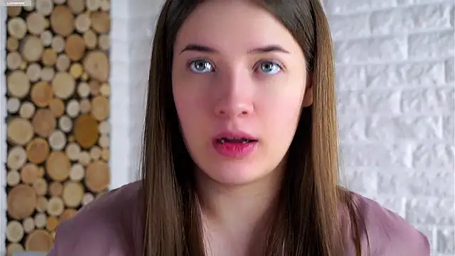 Snapshot of LowOncoming chatting on 19, 1, 2026 LowOncoming online show from 19, 1, 2026