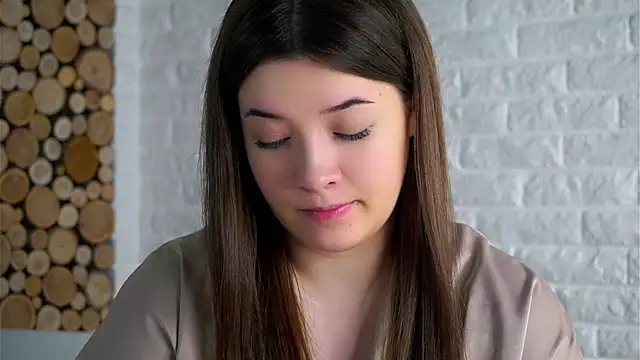 Snapshot of LowOncoming chatting on 2, 2, 2026 LowOncoming online show from 2, 2, 2026