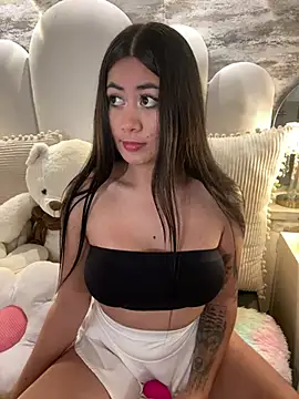  MadiLee  online show from 9, 3, 2025