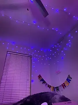 LillShayy online show from 8, 11, 2025