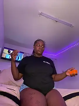 Snapshot of LillShayy chatting on 28, 3, 2026 LillShayy online show from 28, 3, 2026