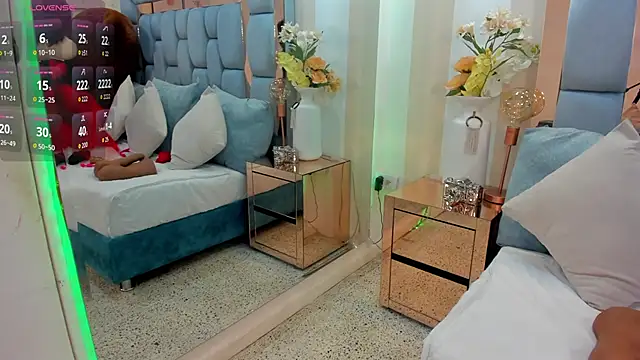 Snapshot of karina_mason chatting on 24, 10, 2025 karina mason online show from 24, 10, 2025