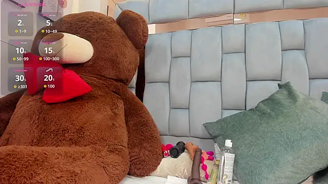 Snapshot of karina_mason chatting on 6, 11, 2025 karina mason online show from 6, 11, 2025