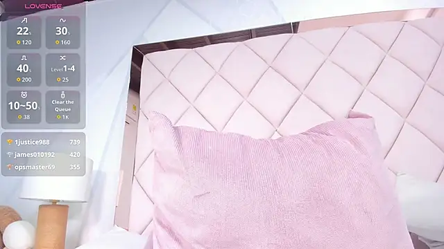 Snapshot of karina_mason chatting on 10, 11, 2025 karina mason online show from 10, 11, 2025