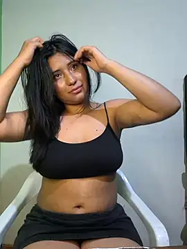 Snapshot of yuliparis chatting on 11, 2, 2025 yuliparis online show from 11, 2, 2025