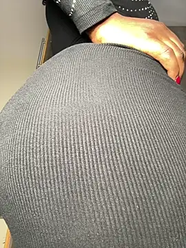 Hugemassivebootie online show from 12, 7, 2026