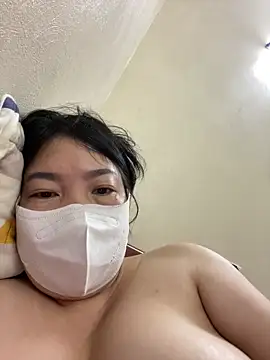 Snapshot of Hachi_Sweetbabie_ chatting on 1, 11, 2025 Hachi Sweetbabie online show from 1, 11, 2025