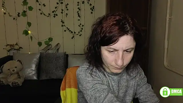 Muse kitty jenia online show from 15, 4, 2026