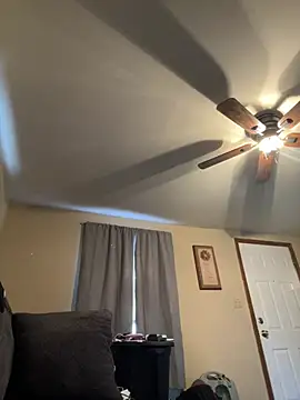 Snapshot of Lalalynn chatting on 12, 1, 2026 Lalalynn online show from 12, 1, 2026