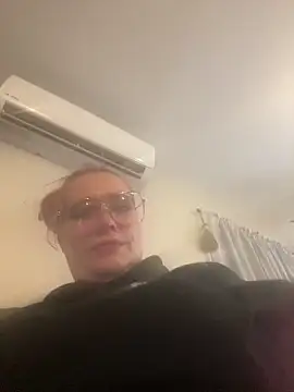 Snapshot of Lalalynn chatting on 3, 2, 2026 Lalalynn online show from 3, 2, 2026