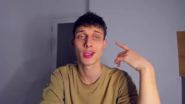 Snapshot of Kent_Ross chatting on 17, 11, 2025 Kent Ross online show from 17, 11, 2025