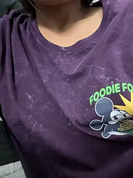 LeisyXO online show from 22, 1, 2025