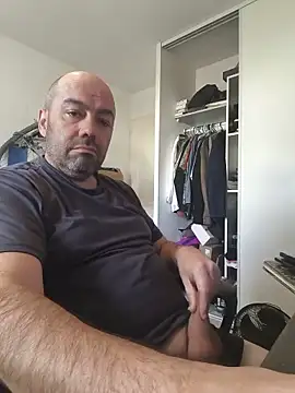 Snapshot of veryverybigdick45 chatting on 3, 6, 2026 veryverybigdick45 online show from 3, 6, 2026