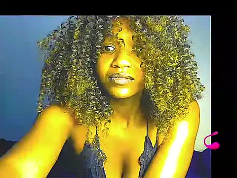 Snapshot of lilylovexx chatting on 17, 4, 2026 lilylovexx online show from 17, 4, 2026