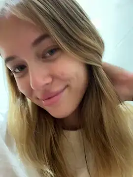 Snapshot of enjoy_my_beauty chatting on 9, 2, 2025 enjoy my beauty online show from 9, 2, 2025