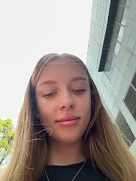 Snapshot of enjoy_my_beauty chatting on 23, 3, 2025 enjoy my beauty online show from 23, 3, 2025