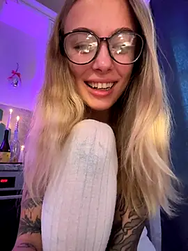 Snapshot of enjoy_my_beauty chatting on 21, 9, 2025 enjoy my beauty online show from 21, 9, 2025