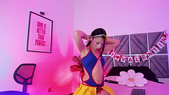 Snapshot of Laura_Dicardy chatting on 13, 2, 2026 Laura Dicardy online show from 13, 2, 2026