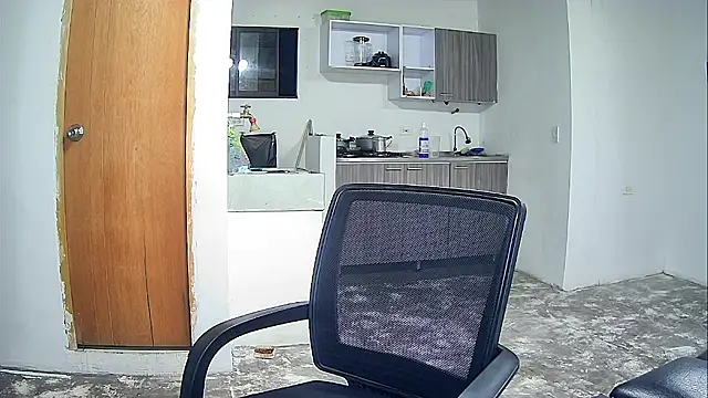 Snapshot of Kevin_Torres chatting on 30, 10, 2025 Kevin Torres online show from 30, 10, 2025