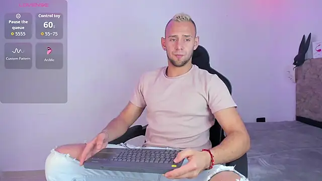 Snapshot of Damon_Bakert chatting on 6, 1, 2026 Damon Bakert online show from 6, 1, 2026