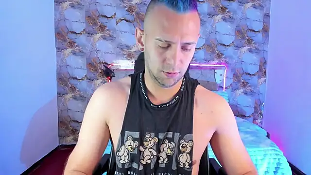 Snapshot of Damon_Bakert chatting on 24, 4, 2026 Damon Bakert online show from 24, 4, 2026
