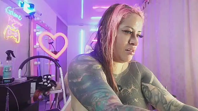 Snapshot of angelacianuro_ chatting on 12, 3, 2025 angelacianuro  online show from 12, 3, 2025