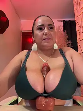 Snapshot of lenny_boobs chatting on 1, 4, 2026 lenny boobs online show from 1, 4, 2026