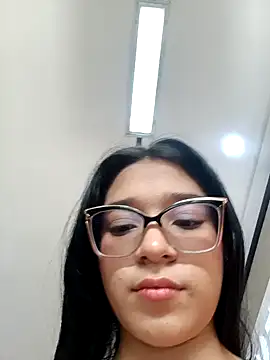 -VICKKY online show from 26, 2, 2025