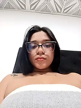 -VICKKY online show from 8, 10, 2025