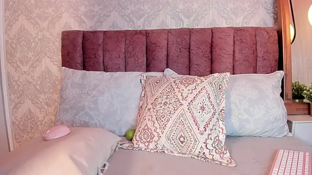 Snapshot of tiffany_becker chatting on 25, 9, 2025 tiffany becker online show from 25, 9, 2025