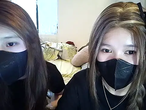 Snapshot of thithi8369 chatting on 8, 4, 2026 thithi8369 online show from 8, 4, 2026