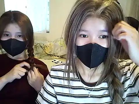 Snapshot of thithi8369 chatting on 13, 4, 2026 thithi8369 online show from 13, 4, 2026