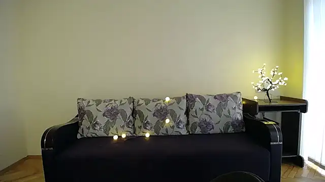 Pretty shy online show from 13, 1, 2025