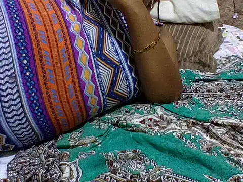 Snapshot of zoey10 chatting on 5, 1, 2026 zoey10 online show from 5, 1, 2026