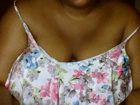 Snapshot of zoey10 chatting on 2, 4, 2026 zoey10 online show from 2, 4, 2026