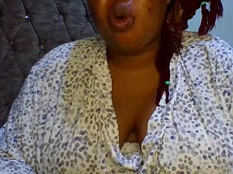 Snapshot of zoey10 chatting on 8, 6, 2026 zoey10 online show from 8, 6, 2026