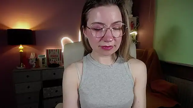 Mia Tasty online show from 28, 2, 2025