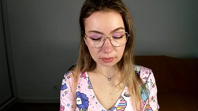 Snapshot of Mia_Tasty chatting on 13, 5, 2026 Mia Tasty online show from 13, 5, 2026