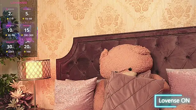 JaneDevine online show from 4, 11, 2025