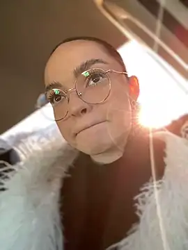 AnaWest online show from 6, 2, 2025