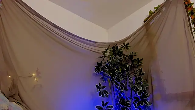 BonnieCute  online show from 11, 10, 2025