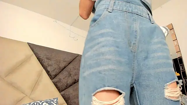 BonnieCute  online show from 7, 2, 2026