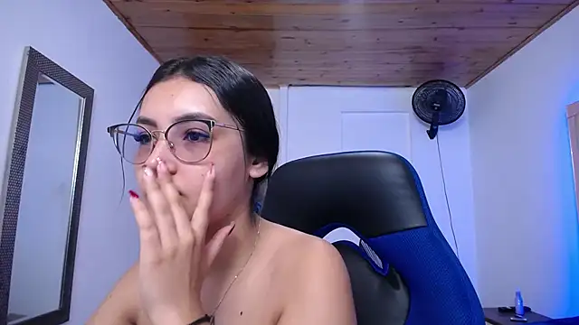 antonella sweetlittle online show from 5, 11, 2025