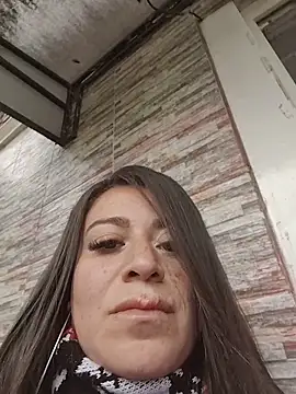 Snapshot of Alona_Evans chatting on 15, 4, 2026 Alona Evans online show from 15, 4, 2026