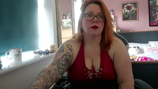 NikiDeeOfficial online show from 8, 1, 2026