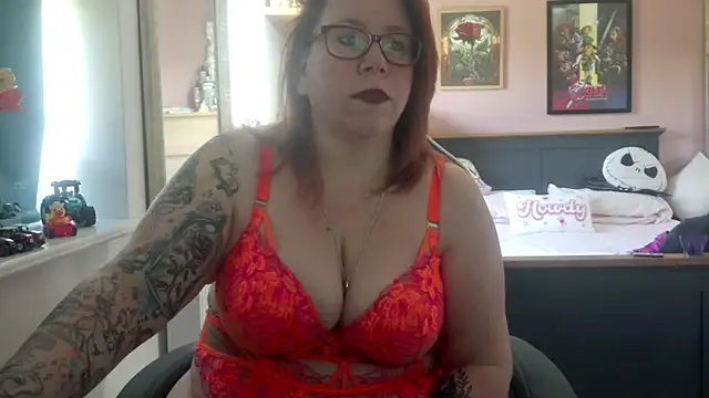 Snapshot of NikiDeeOfficial chatting on 21, 4, 2026 NikiDeeOfficial online show from 21, 4, 2026