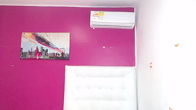 Snapshot of nextdoor_fantasy1 chatting on 7, 12, 2024 nextdoor fantasy1 online show from 7, 12, 2024