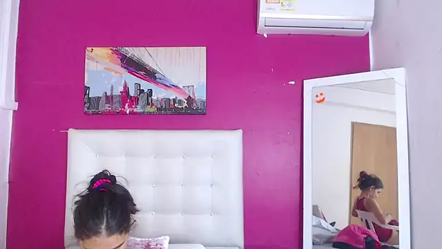 Snapshot of nextdoor_fantasy1 chatting on 9, 9, 2025 nextdoor fantasy1 online show from 9, 9, 2025